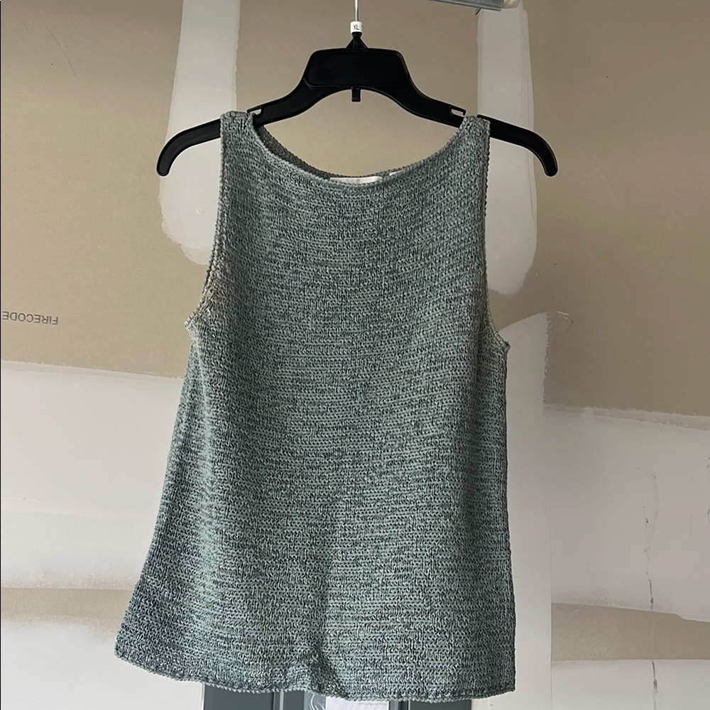 Women's Sleeveless Knit Top - Gray